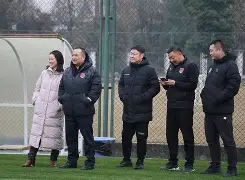 包含成都蓉城内部会议纪要流出：国际比赛日迎来里程碑，社区盾使命明确，临场指挥获称赞的词条-开云